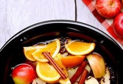 儿童吃瓜不吐籽视频,小宝贝吃瓜不吐籽萌态十足