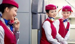 南航空姐吃瓜视频名字,揭秘空中美食背后的故事