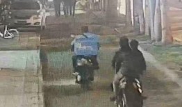 外卖老哥吃瓜少年视频,揭秘吃瓜少年的真实生活